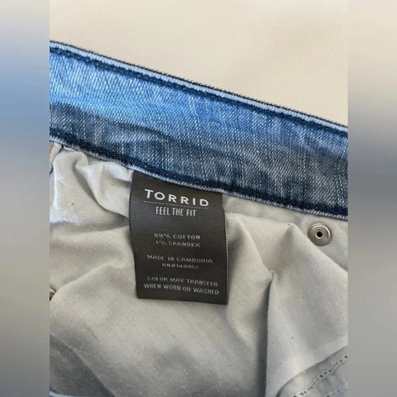 Torrid Size 14 Crop Boyfriend Stretch Mid-Rise Jean - Picture 7 of 7